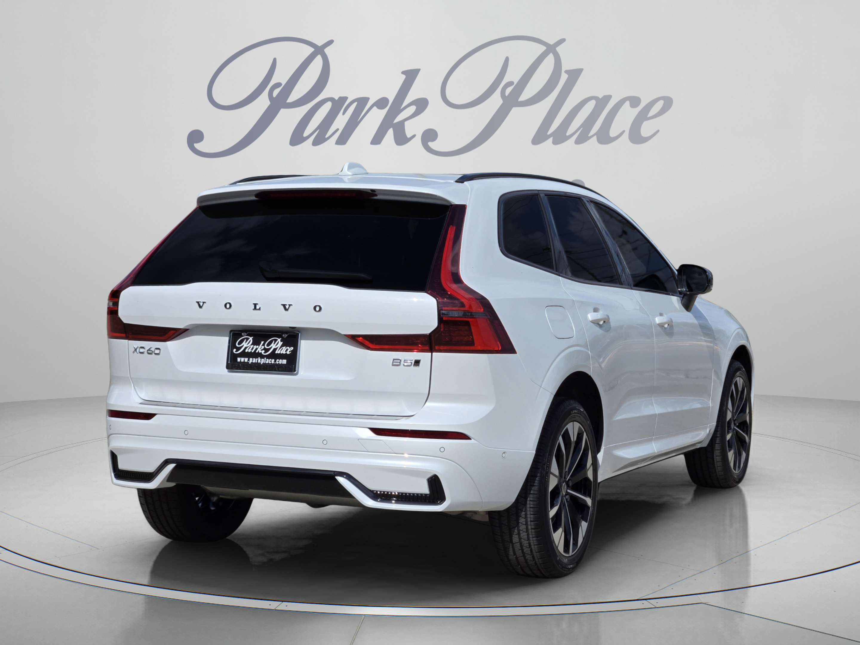 New 2026 Volvo XC60 B5 Plus w/ Protection Package Premier AWD/4WD image 6