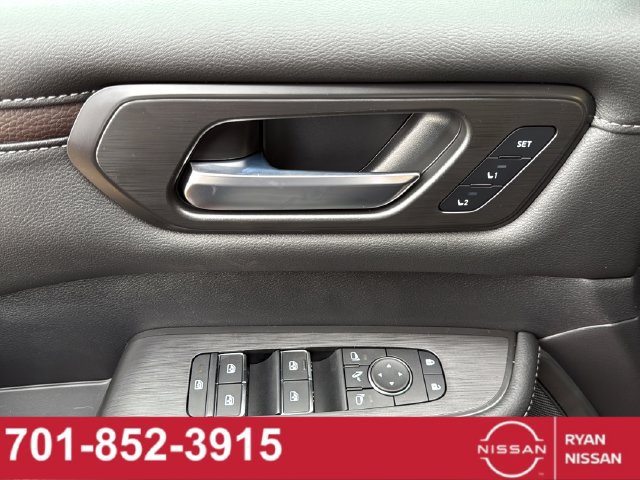 New 2026 Nissan Armada SL w/ Captain's Chari Seat Package AWD/4WD image 19