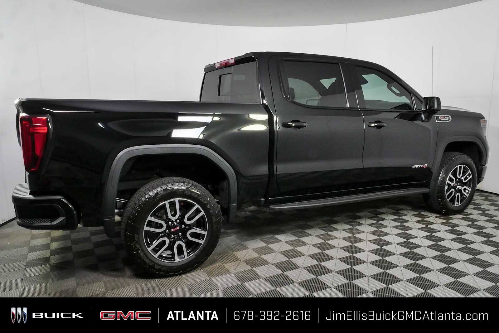 New 2026 GMC Sierra 1500 AT4 w/ AT4 Premium Package AWD/4WD image 2