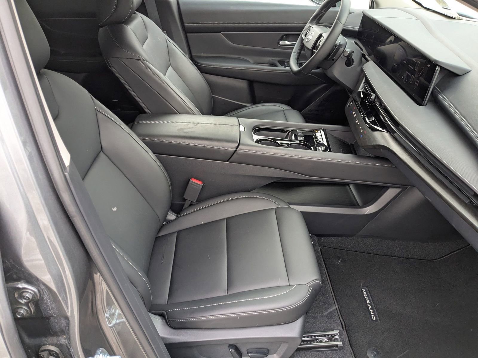 Used 2025 Nissan Murano SV image 28