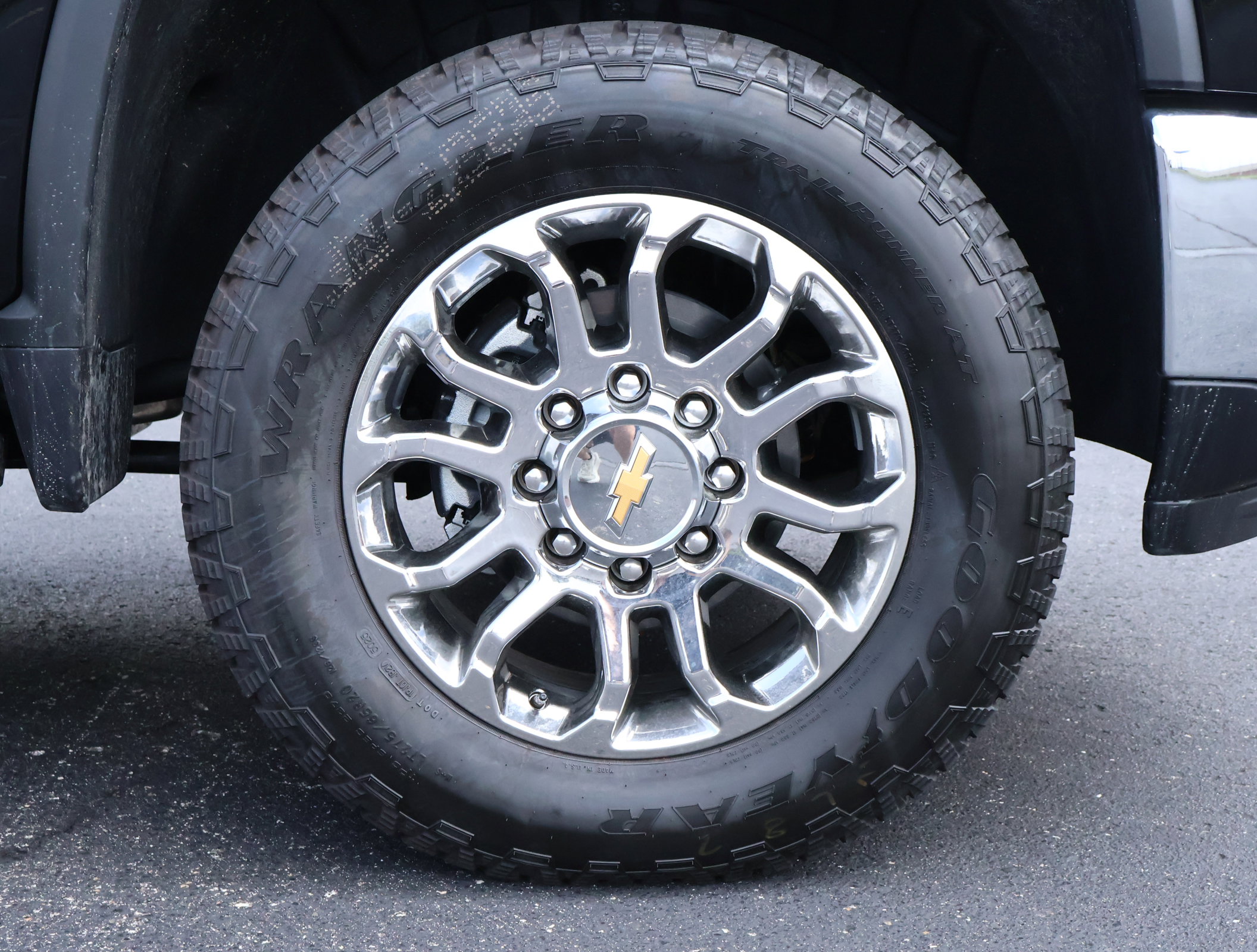 New 2026 Chevrolet Silverado 2500 LTZ w/ LTZ Convenience Package AWD/4WD image 25