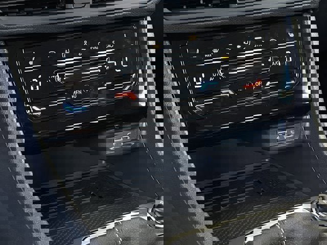 New 2025 Volkswagen Jetta SE image 23