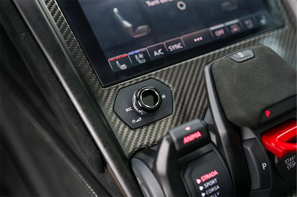 Used 2024 Lamborghini Urus Performante image 21