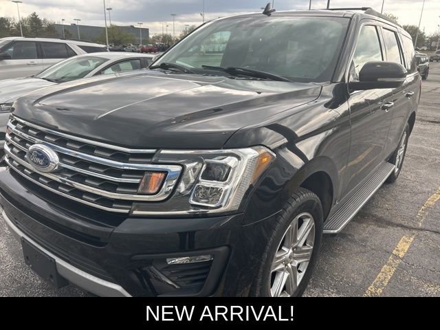 Used 2019 Ford Expedition XLT w/ Equipment Group 202A AWD/4WD image 1