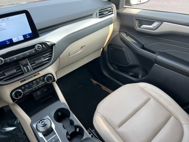 Used 2022 Ford Escape SEL AWD/4WD image 32