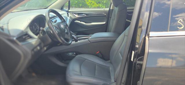 Used 2021 Buick Enclave Essence w/ Sport Touring Edition FWD image 7