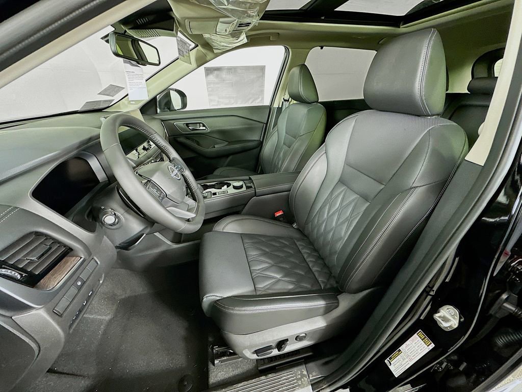 New 2026 Nissan Rogue Platinum image 29