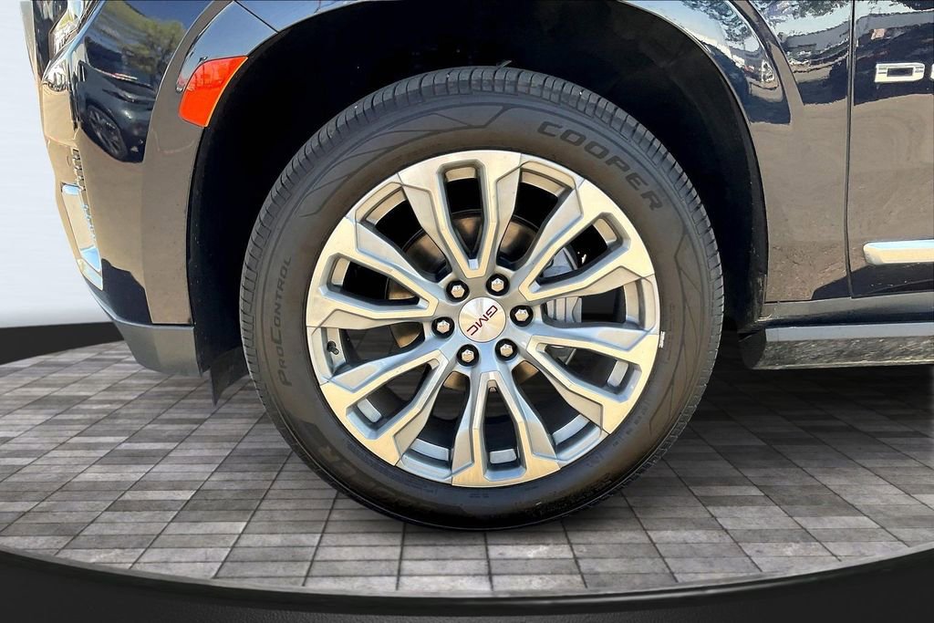 Used 2023 GMC Yukon Denali AWD/4WD image 33