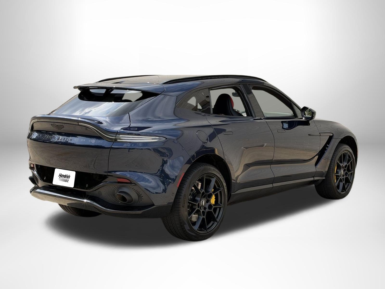 Used 2021 Aston Martin DBX AWD/4WD image 14