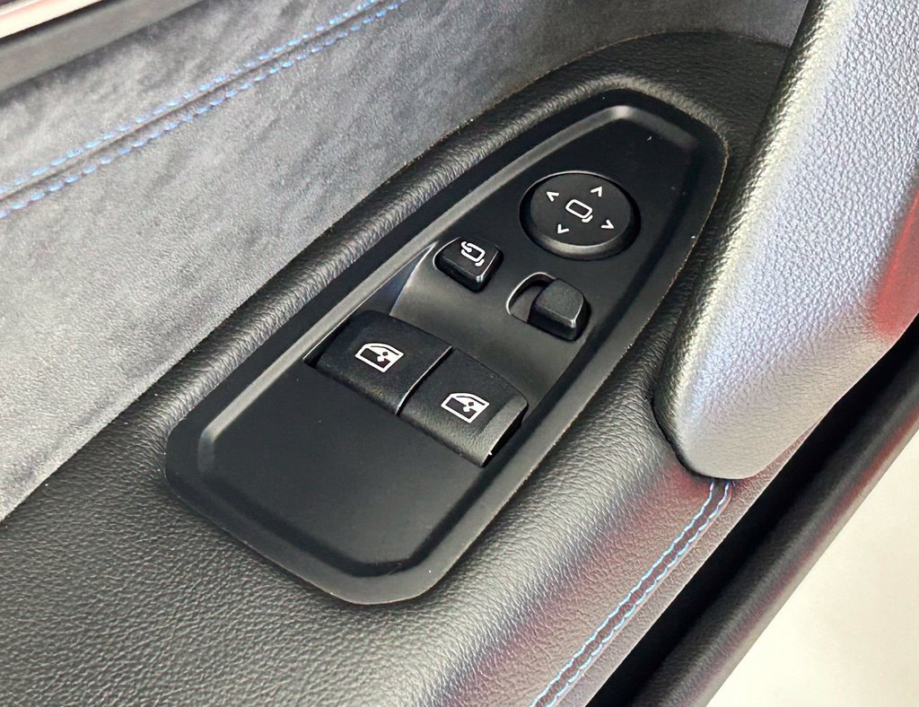 Used 2020 BMW Z4 M40i w/ Premium Package RWD image 41