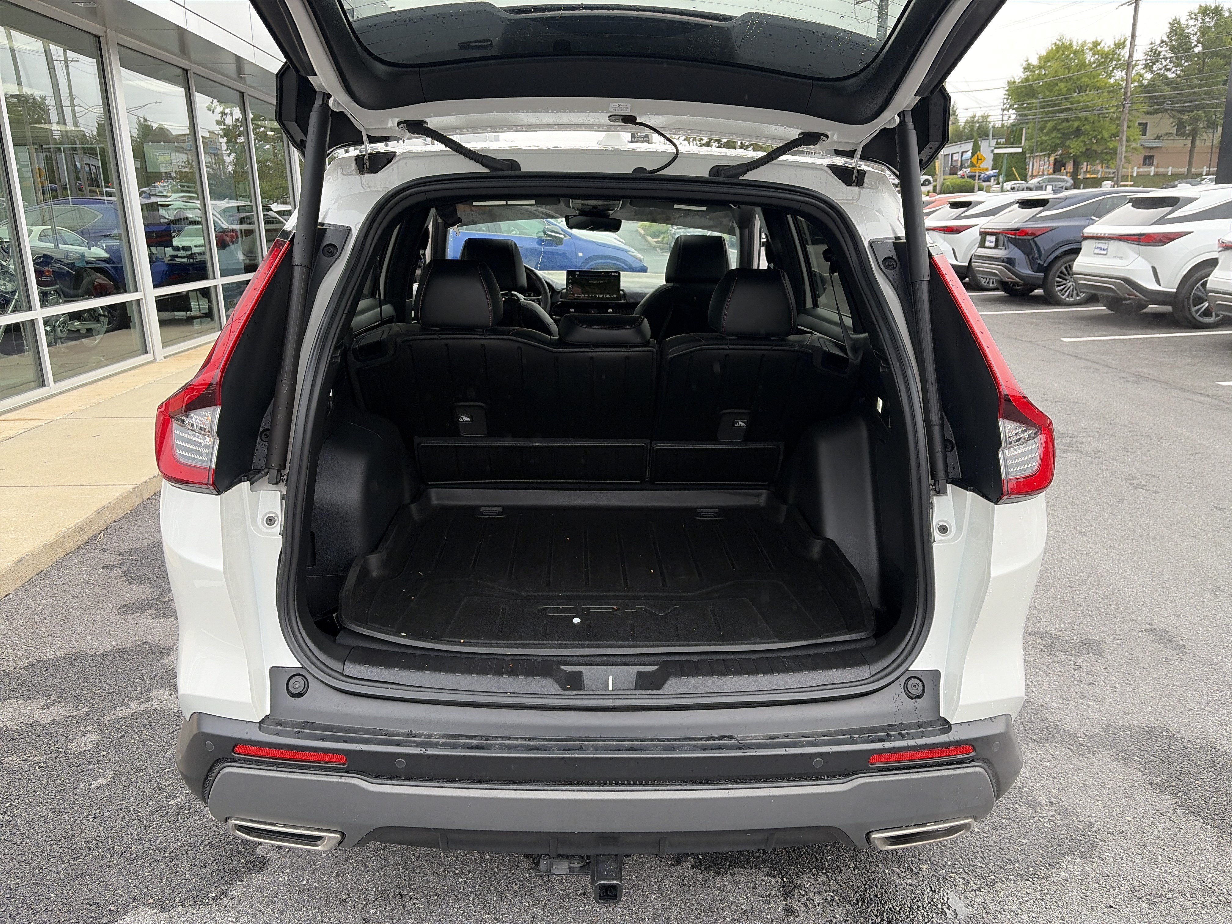 Used 2024 Honda CR-V Sport Touring image 13