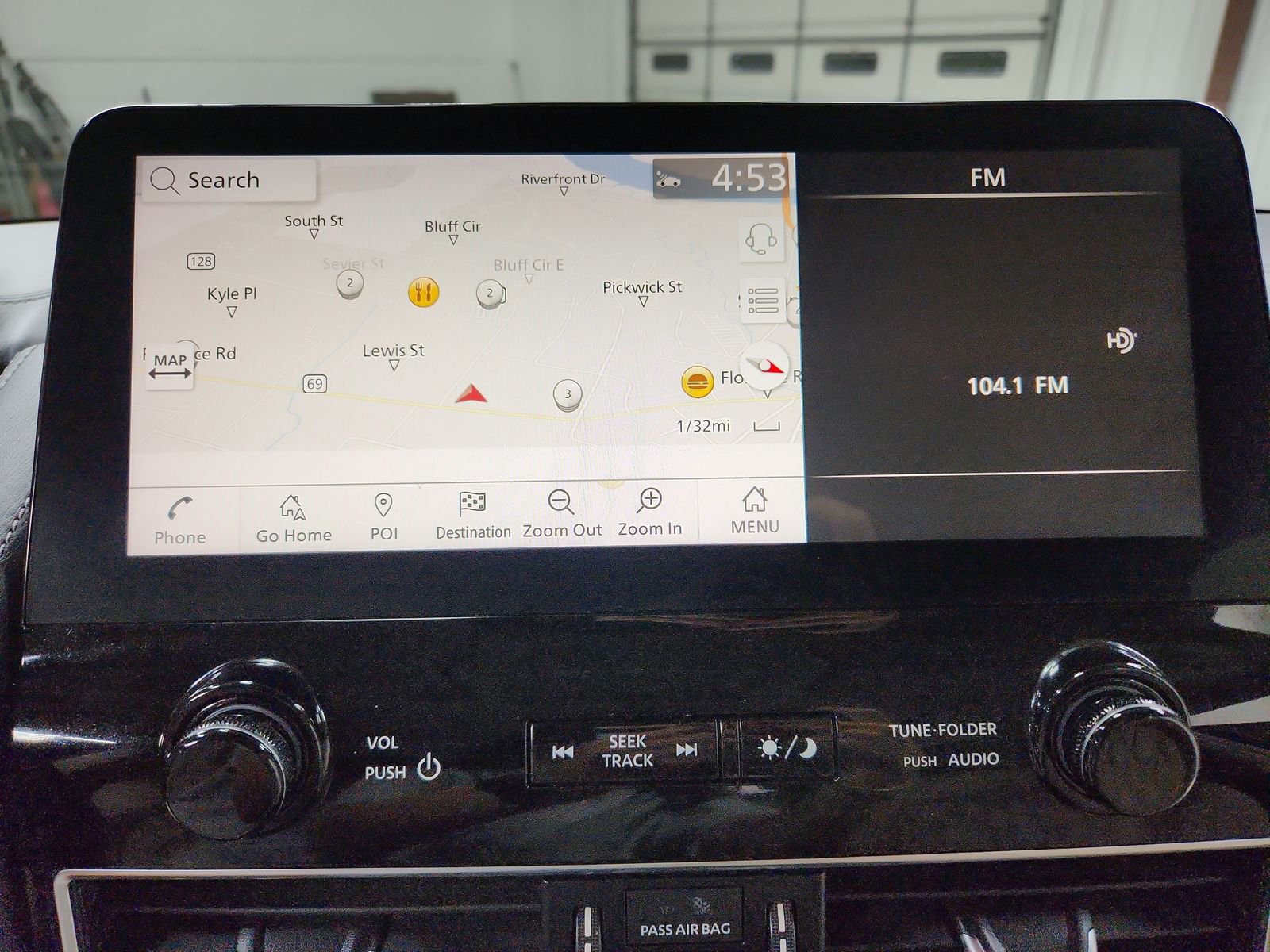 Used 2021 Nissan Armada Platinum w/ Captain's Chairs Package image 31