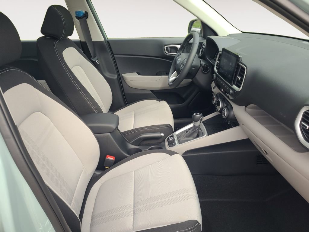 New 2026 Hyundai Venue SEL FWD image 15