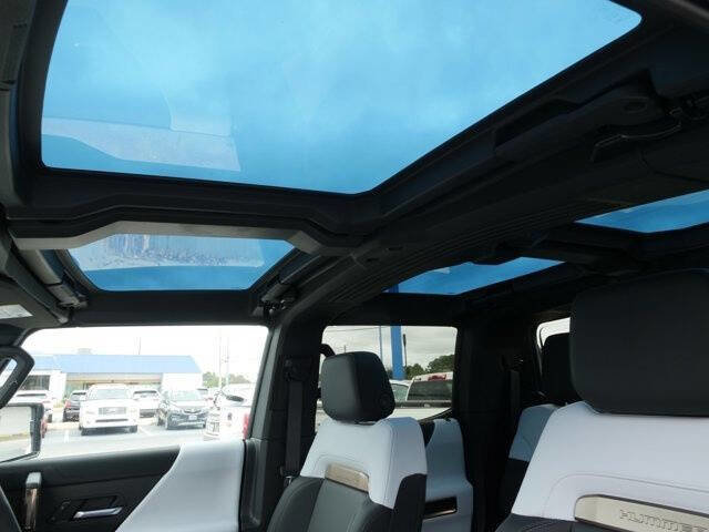 Used 2024 GMC Hummer EV 3X w/ Battery Pack, 24 Module Pack AWD/4WD image 9