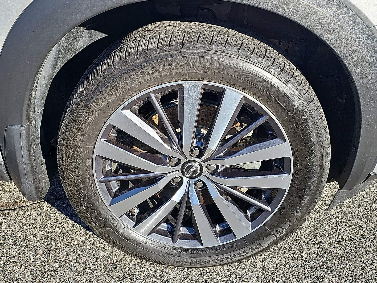 Used 2022 Nissan Pathfinder Platinum w/ Cargo Package image 8