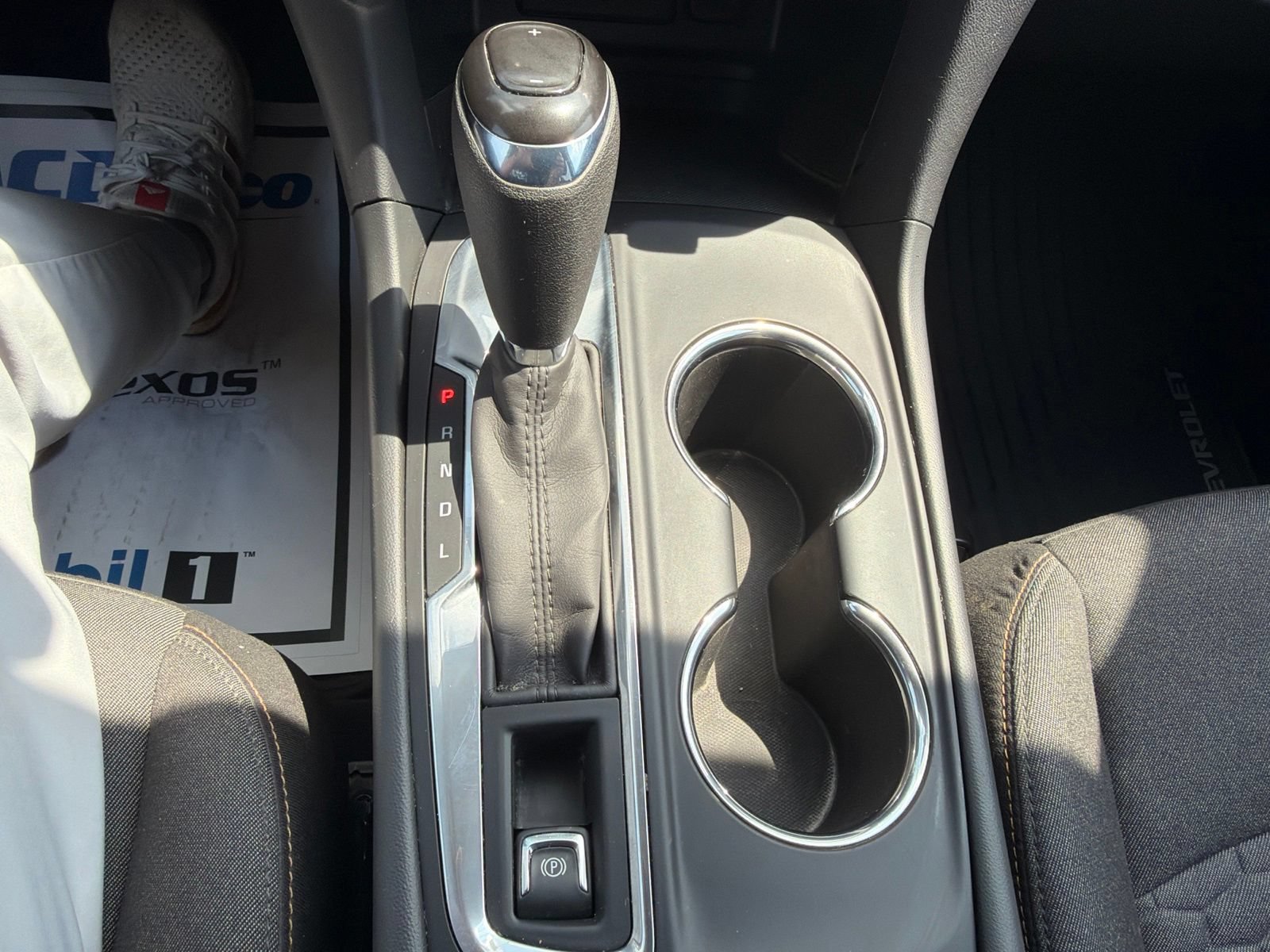 Used 2020 Chevrolet Equinox LT w/ Driver Convenience Package FWD image 24