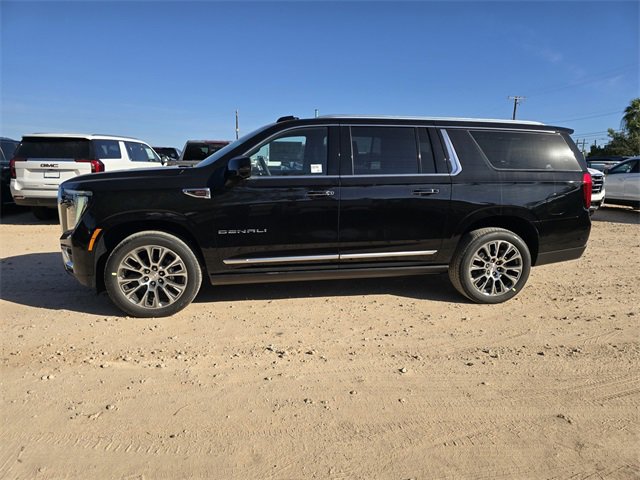 New 2026 GMC Yukon XL Denali image 8