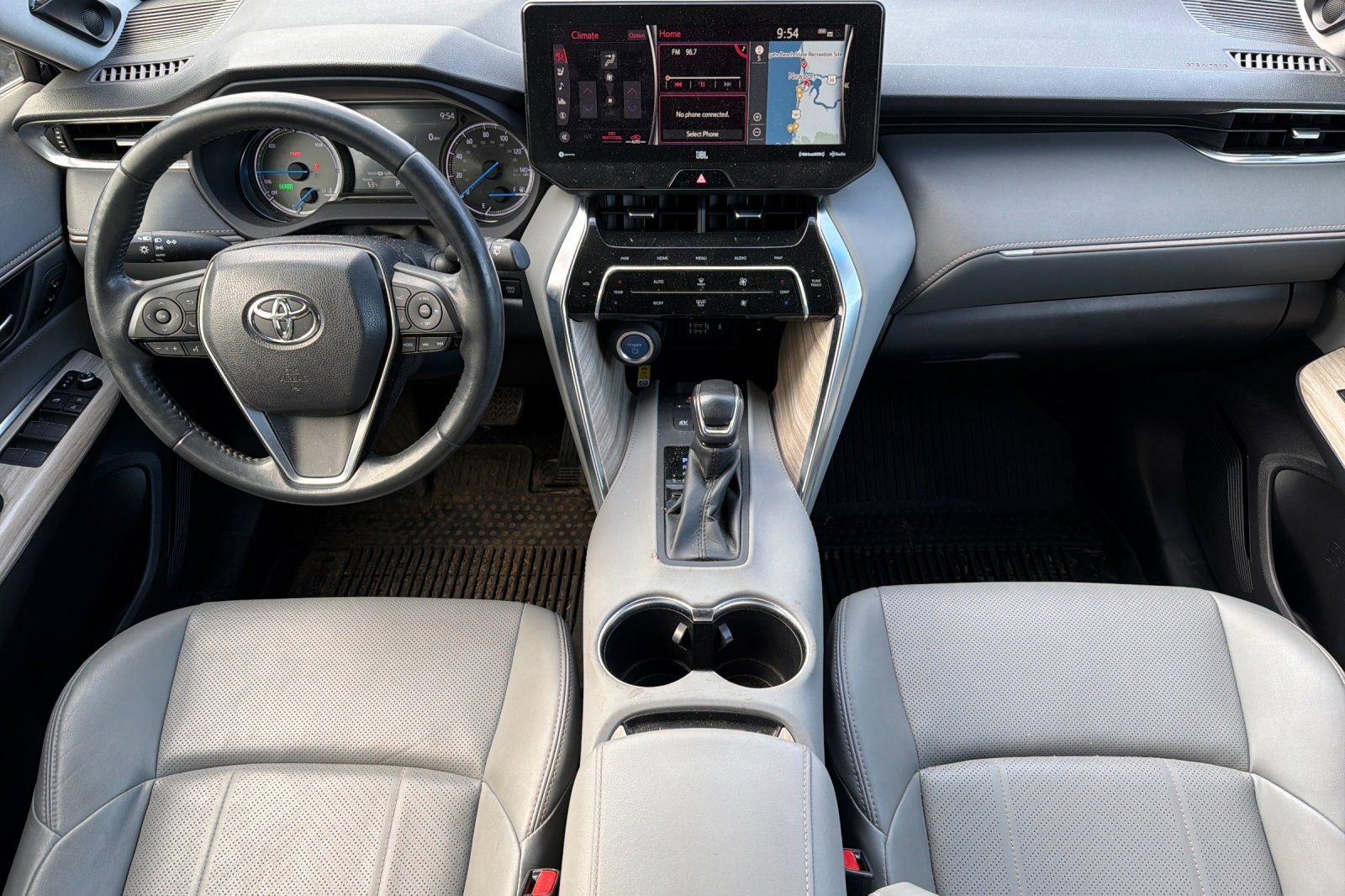 Certified 2021 Toyota Venza XLE w/ Softex Package image 9