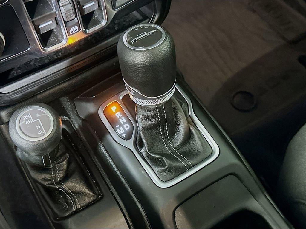 Used 2024 Jeep Gladiator Sport image 30