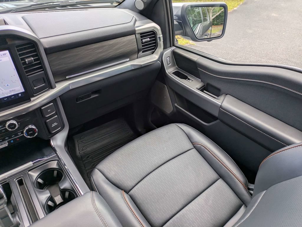 Used 2025 Ford F150 Lariat w/ Equipment Group 501A Mid AWD/4WD image 17