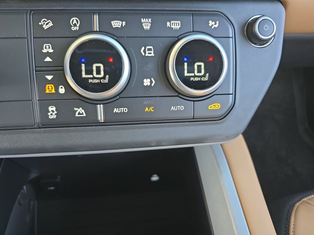 New 2026 Land Rover Defender 110 V8 image 24