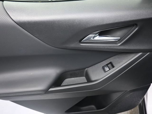 Used 2025 Chevrolet Equinox LT w/ Convenience Package II image 19