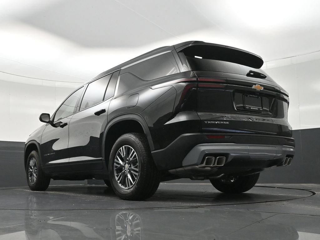 Used 2026 Chevrolet Traverse LT FWD image 26