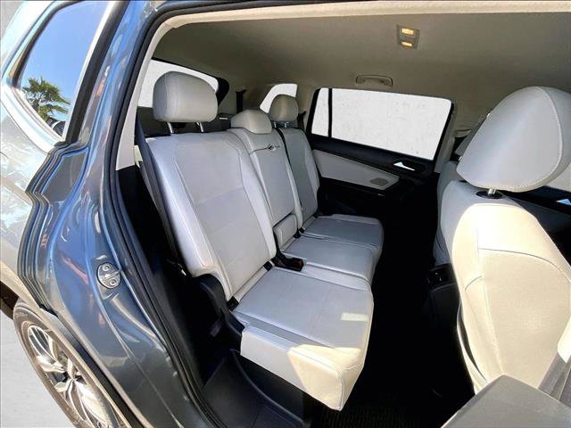 Used 2020 Volkswagen Tiguan SE FWD image 25
