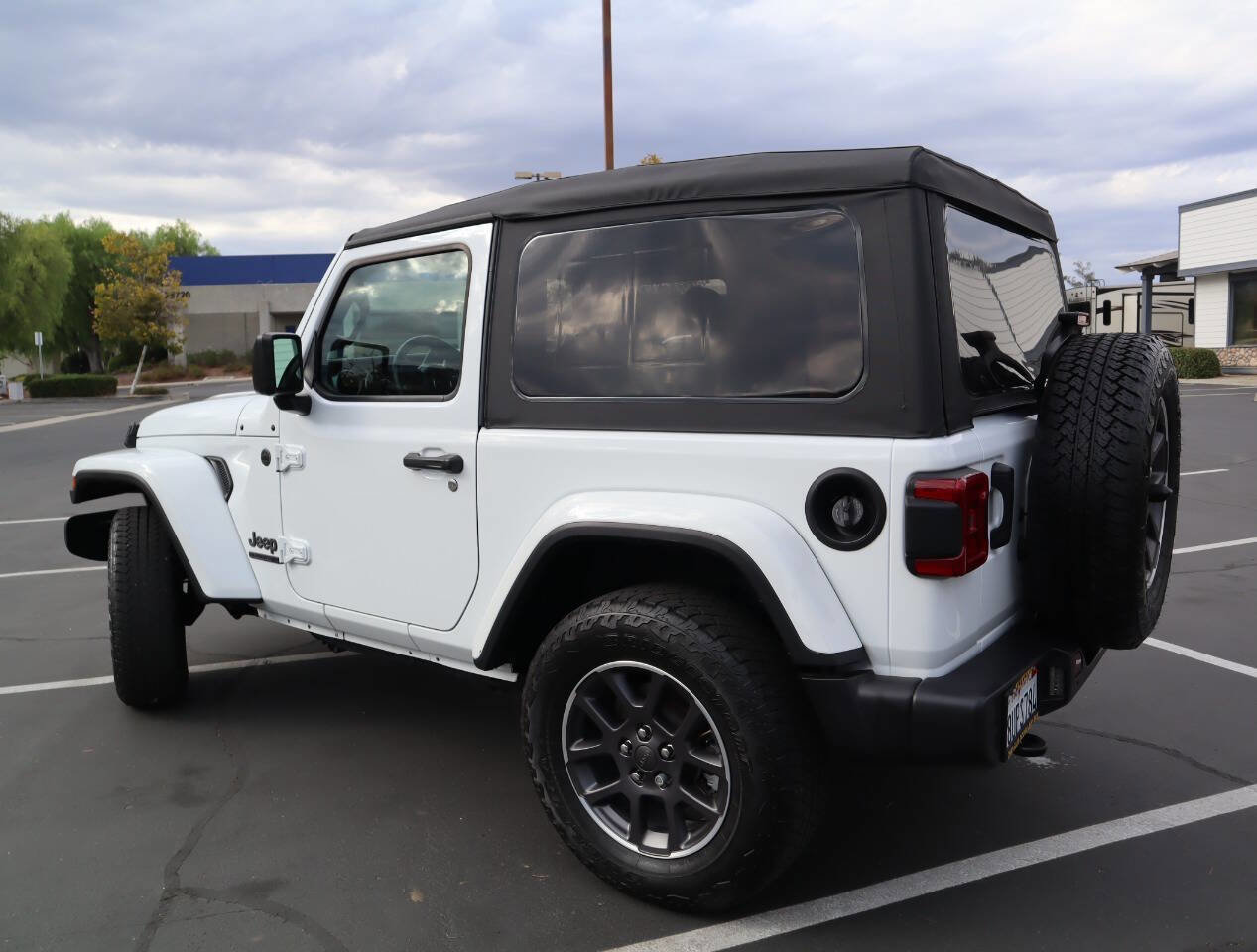 Used 2021 Jeep Wrangler Sport image 16