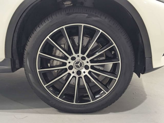 Used 2019 Mercedes-Benz GLC 300 4MATIC w/ Exterior Lighting Package image 31