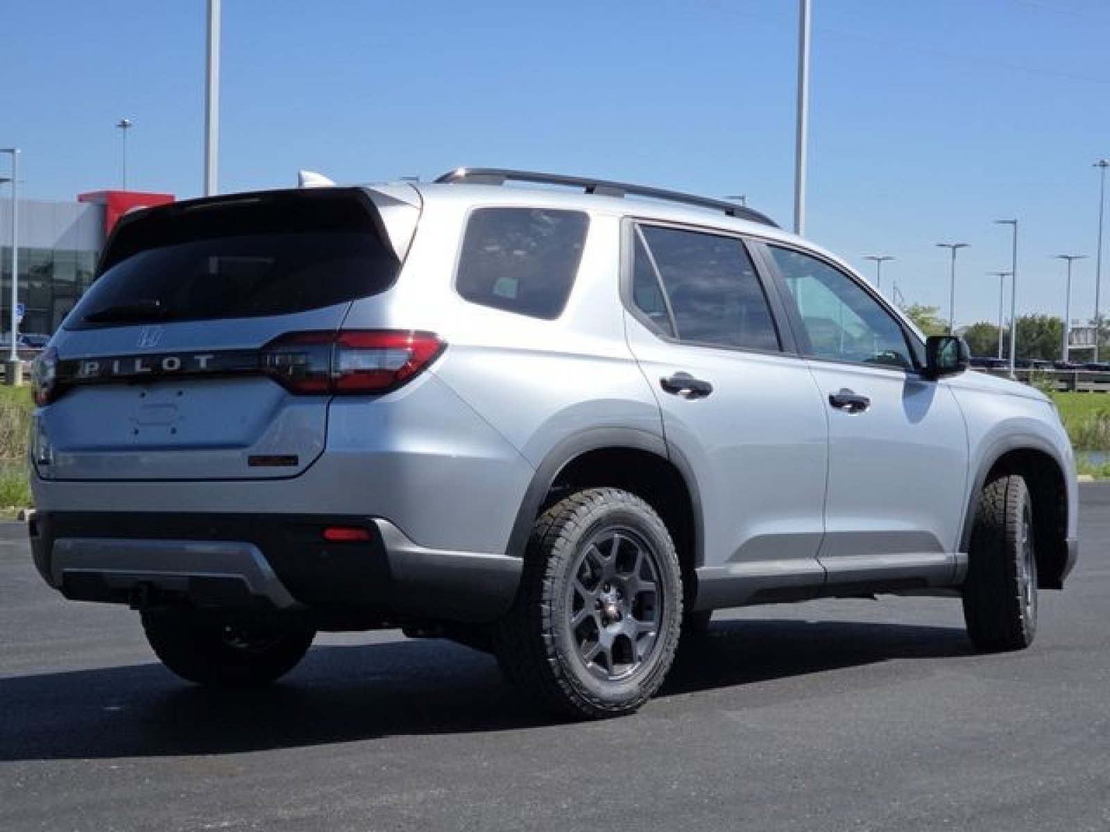 New 2026 Honda Pilot TrailSport image 10