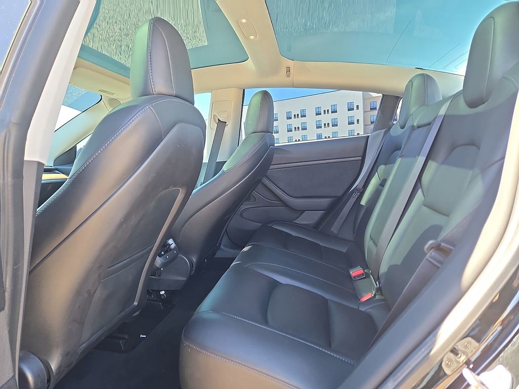 Used 2020 Tesla Model 3 Performance image 15