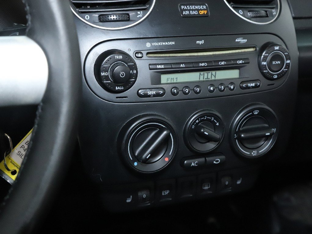 Used 2009 Volkswagen Beetle Blush image 30