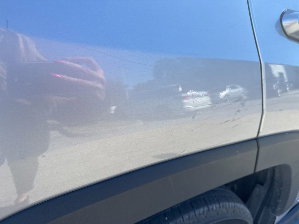 Used 2019 Toyota RAV4 XLE w/ Convenience Package image 12