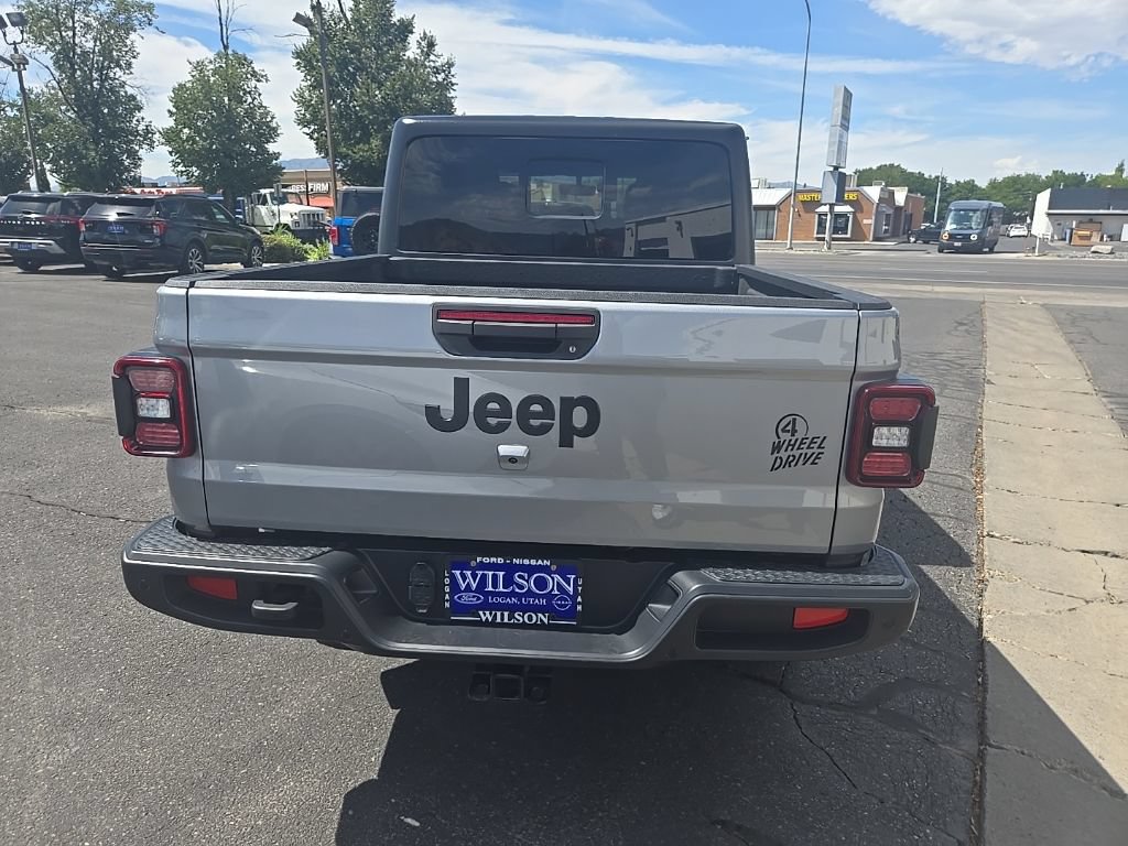 Used 2021 Jeep Gladiator Sport AWD/4WD image 6