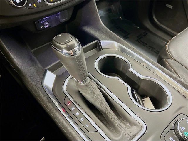 Used 2020 Chevrolet Traverse RS image 17