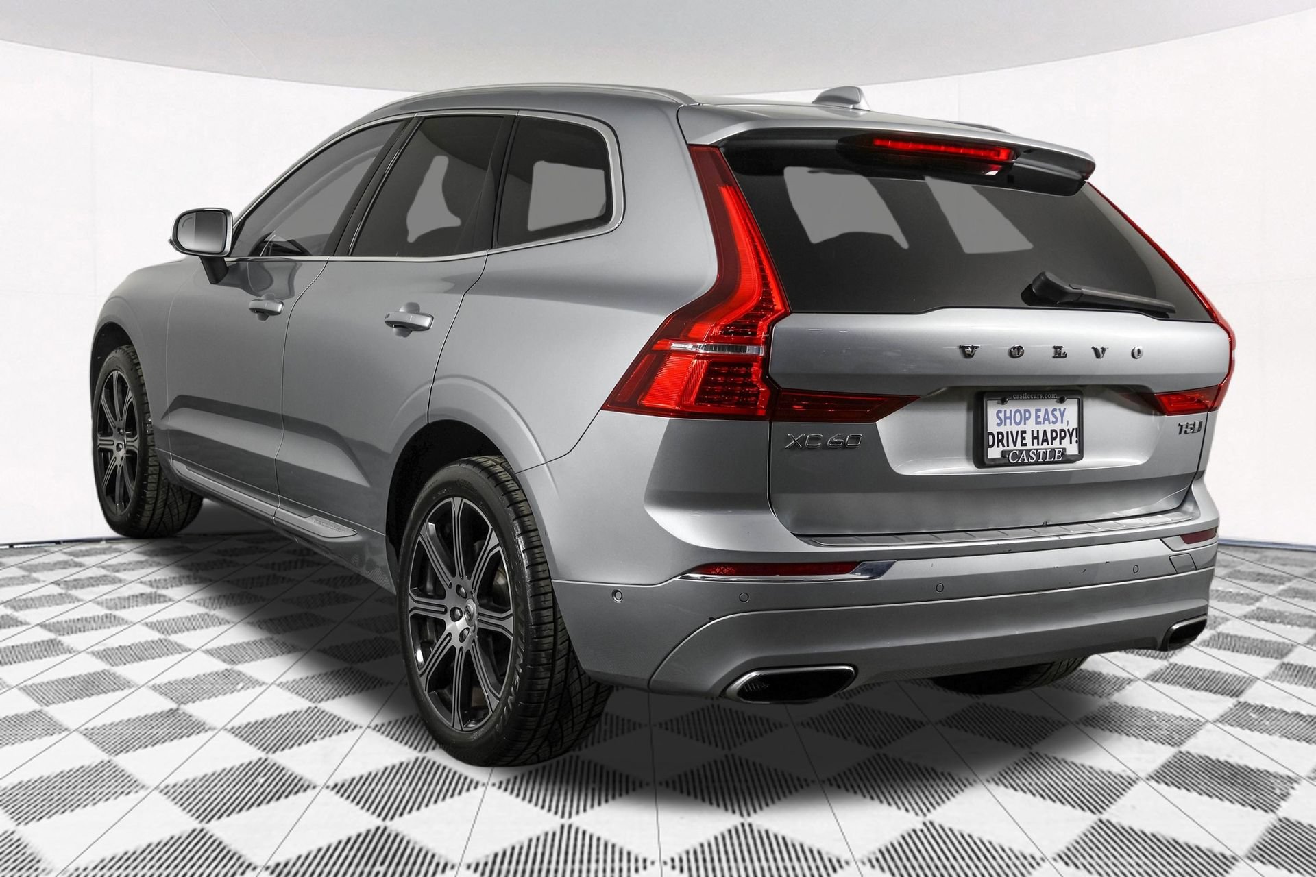 Used 2018 Volvo XC60 T5 Inscription w/ Convenience Package AWD/4WD image 16