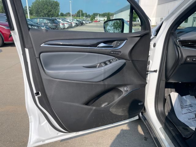 Used 2023 Buick Enclave Premium AWD/4WD image 39