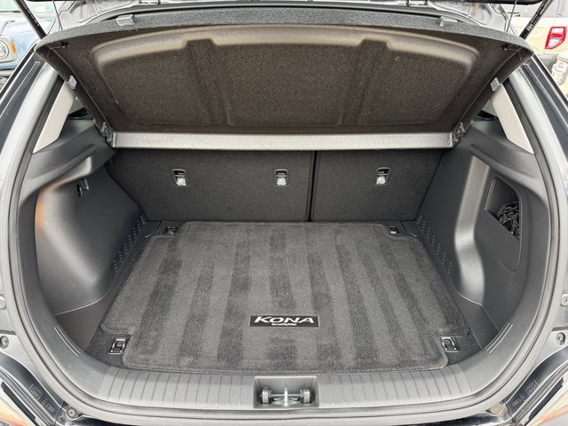 Used 2023 Hyundai Kona SE image 18