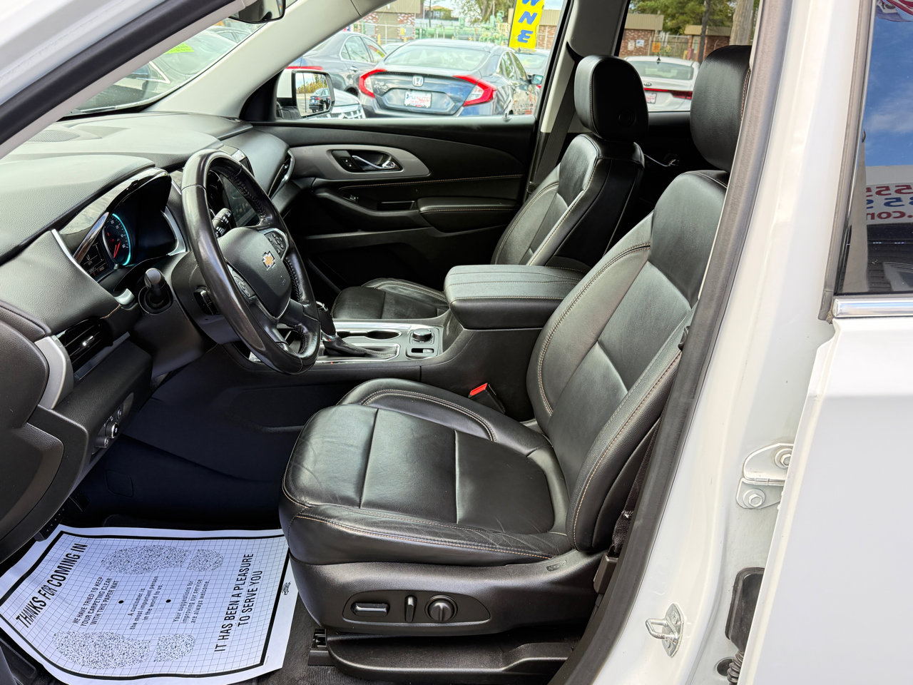 Used 2019 Chevrolet Traverse LT image 12