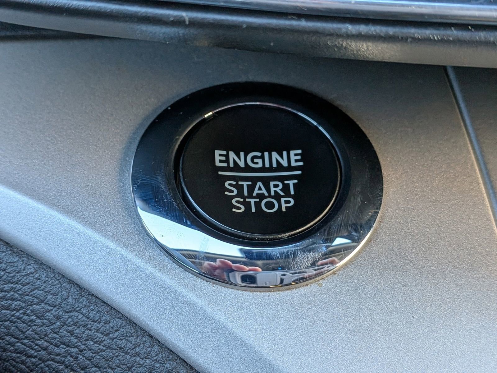 Certified 2023 Ford Explorer XLT w/ Equipment Group 202A image 31