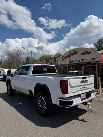 Used 2024 GMC Sierra 2500 Denali Ultimate image 4