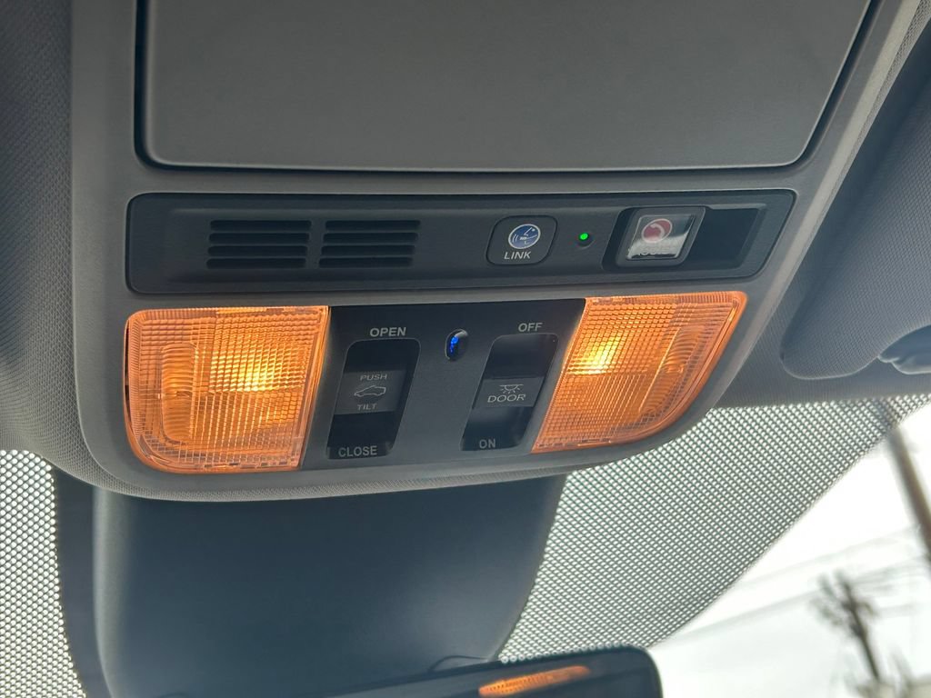 Used 2023 Honda Odyssey Touring image 21