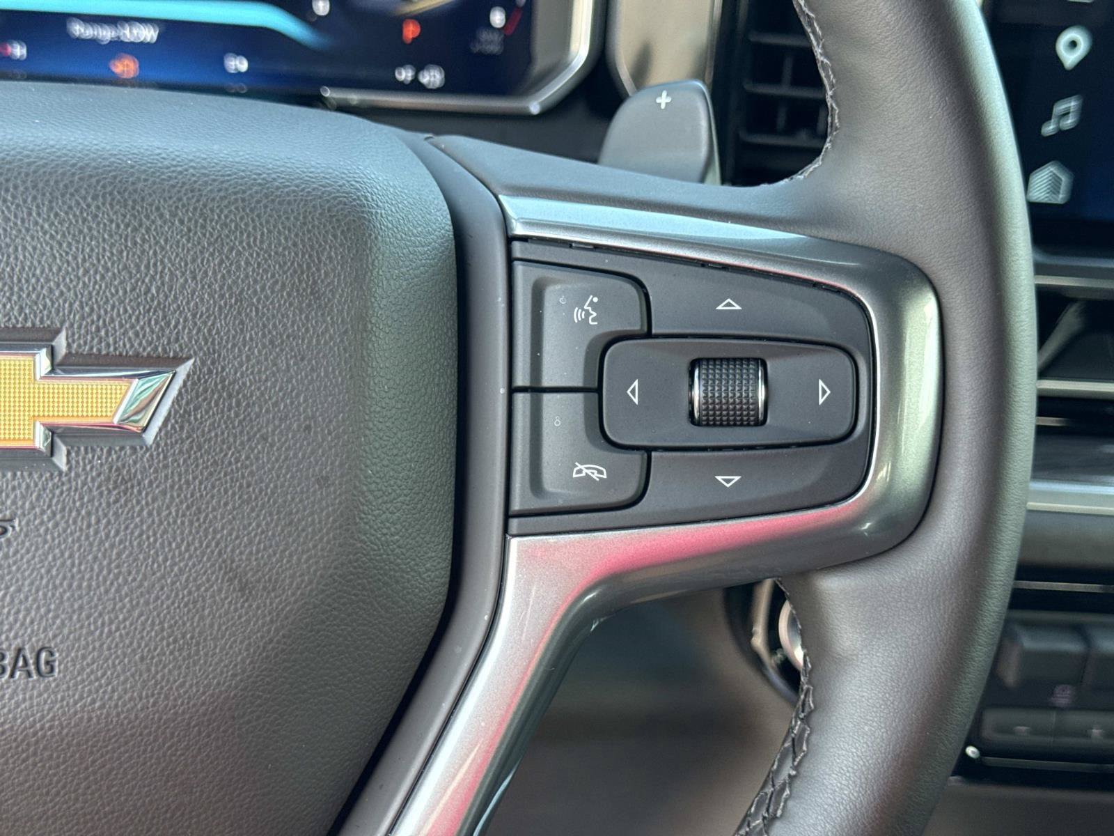 Used 2026 Chevrolet Silverado 1500 LTZ w/ LTZ Premium Package AWD/4WD image 23