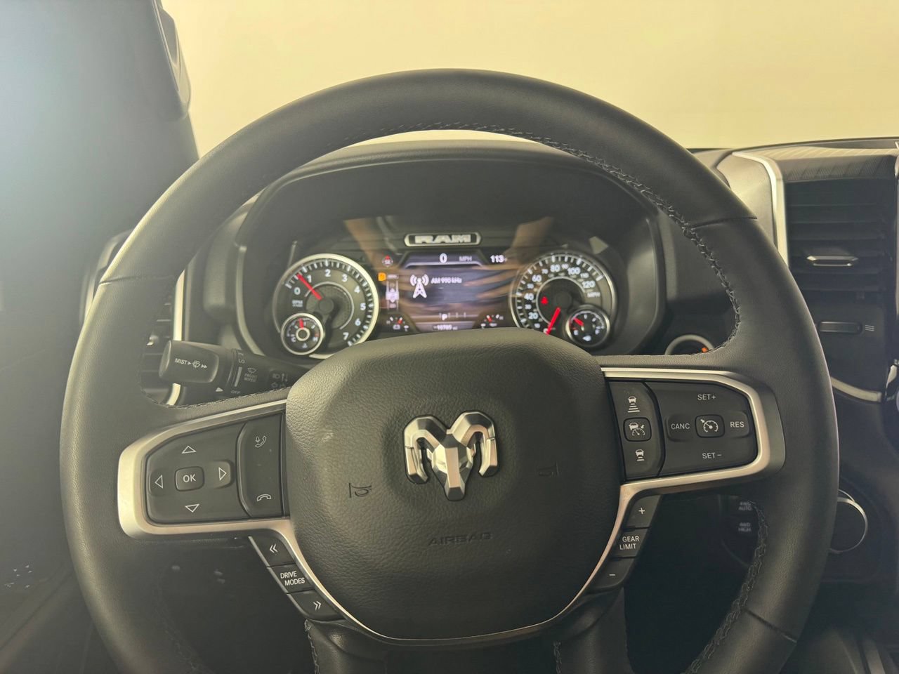 Used 2025 RAM 1500 Big Horn AWD/4WD image 28
