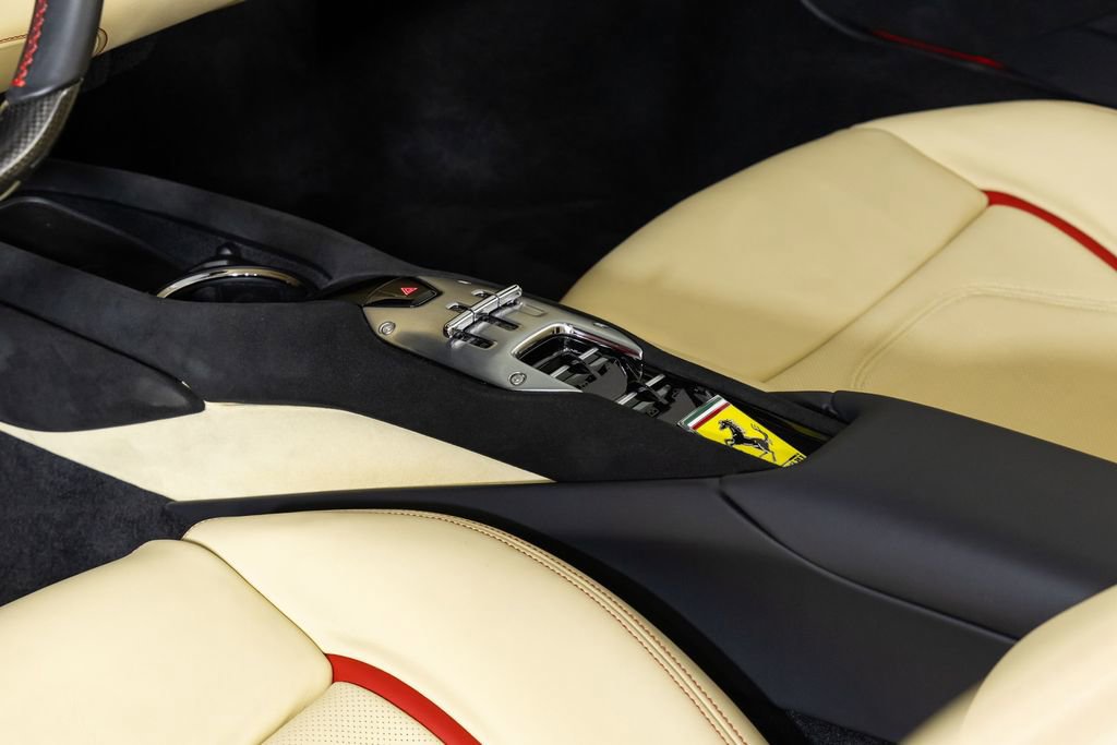 Used 2024 Ferrari 296 GTS image 39