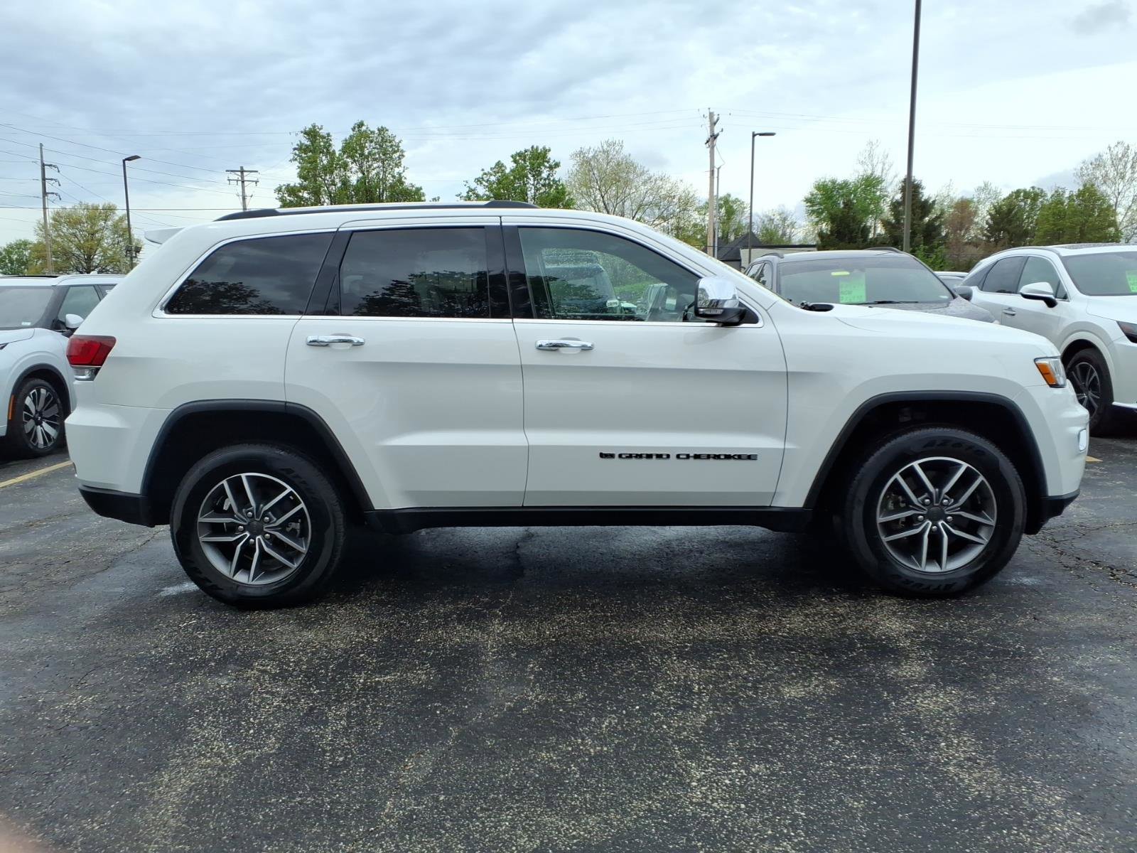 Used 2022 Jeep Grand Cherokee Limited AWD/4WD image 30