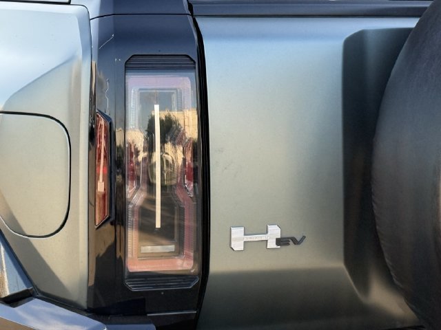 Used 2024 GMC Hummer EV 3X AWD/4WD image 6