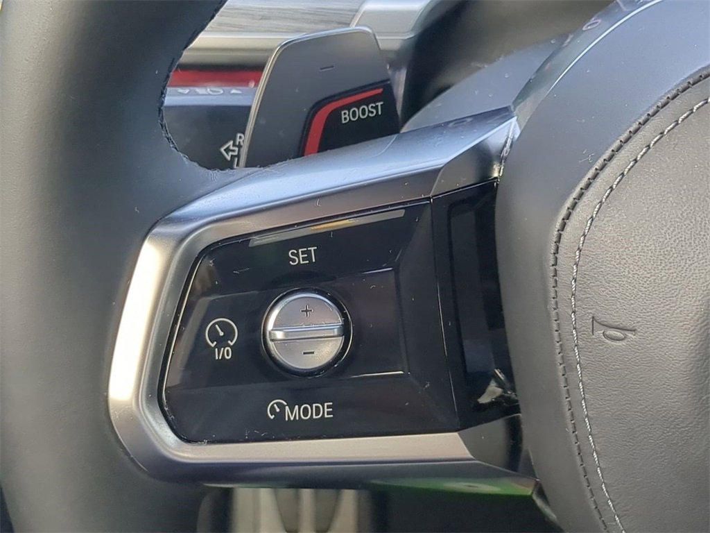 Certified 2023 BMW 760i xDrive w/ Executive Package image 27