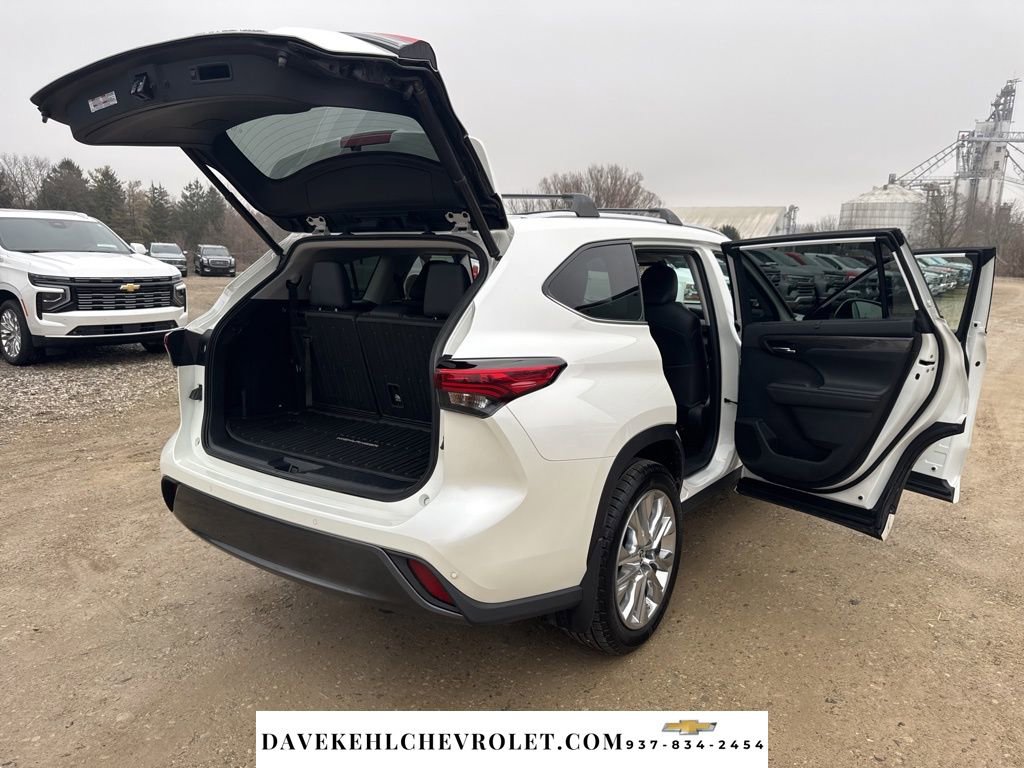 Used 2020 Toyota Highlander Limited image 38